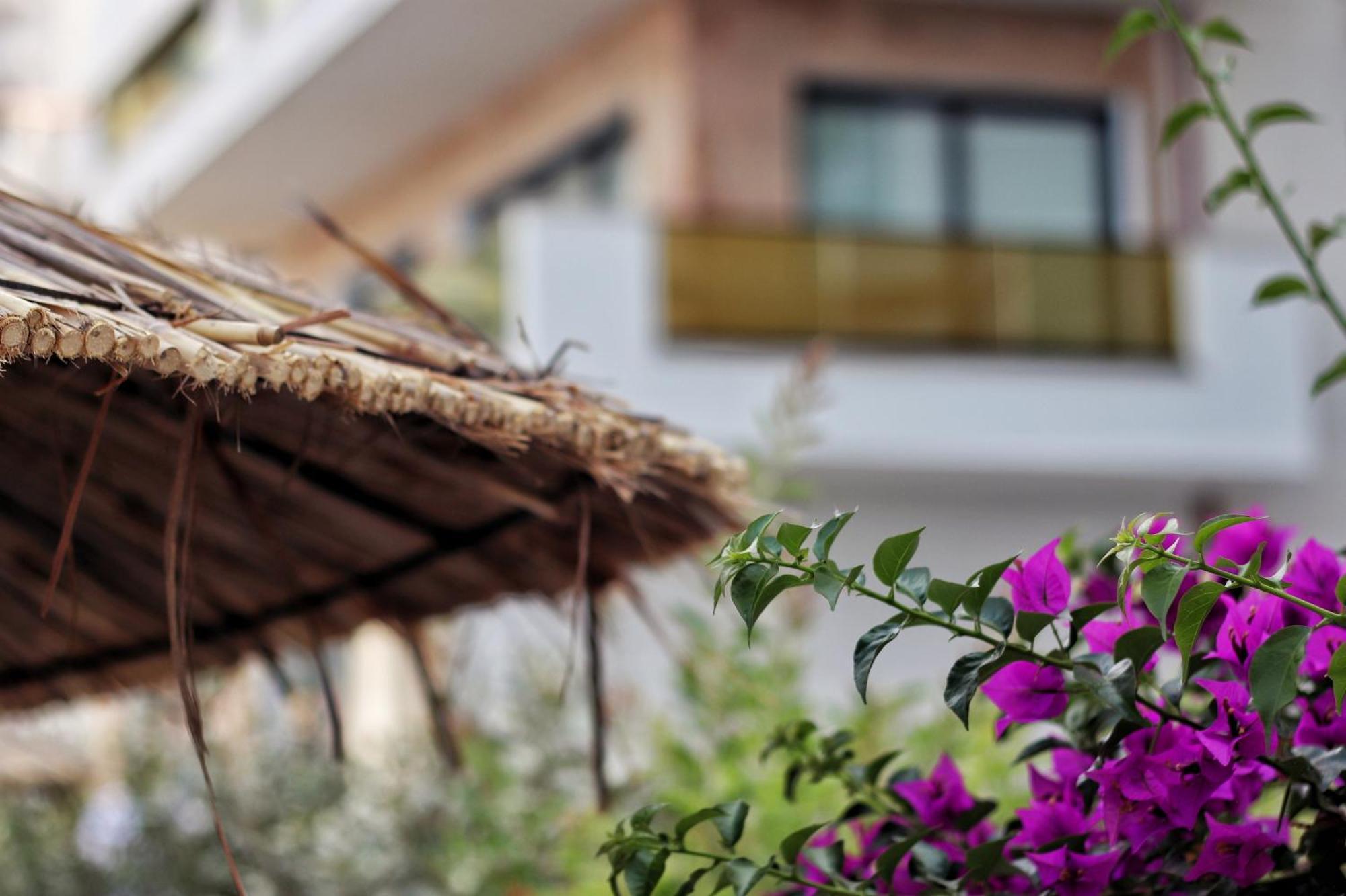 Golden Beach Suites Sarandë Buitenkant foto