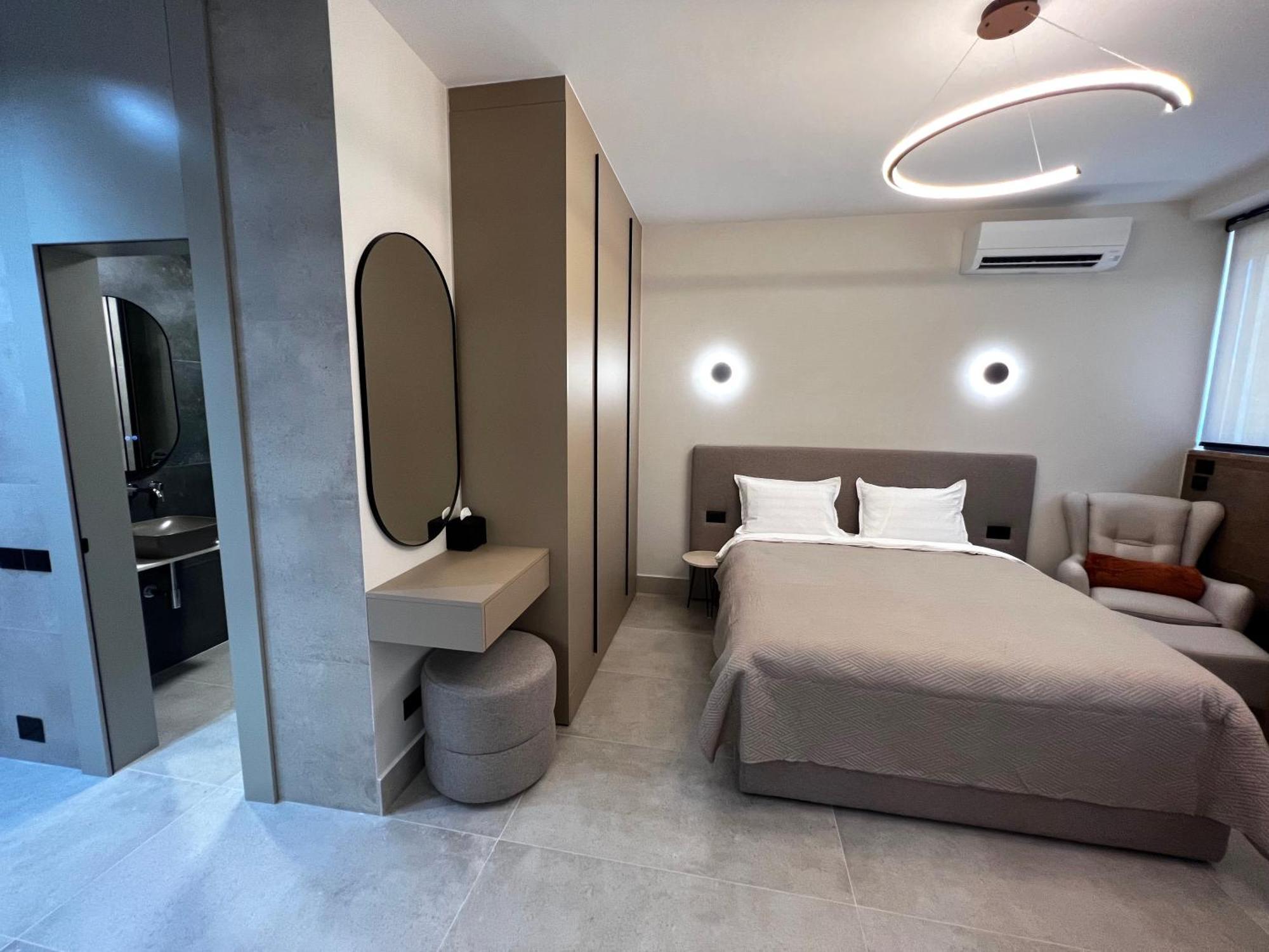 Golden Beach Suites Sarandë Buitenkant foto