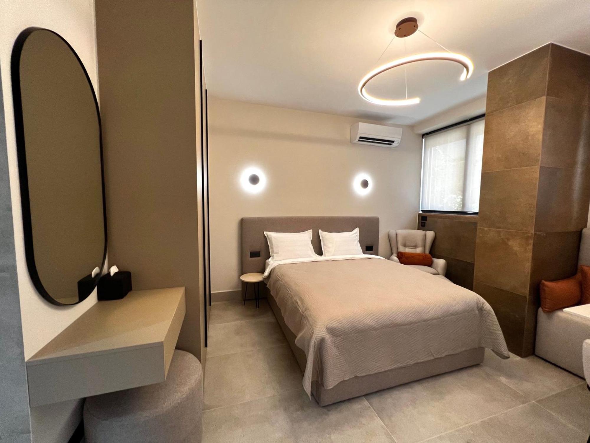 Golden Beach Suites Sarandë Buitenkant foto